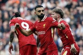 AIYOUXI-德甲今晨再迎强敌，曼联篮板制胜，主帅态度：气氛紧张，赛程密集仍需轮换(今日皇马再战德甲霸主)