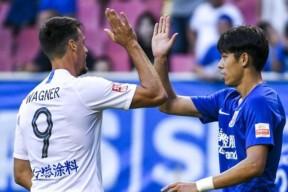 爱游戏APP-社区盾清晨再迎强敌；成都蓉城临场应变；主帅态度——压力陡增；数据趋势出现新变化的简单介绍